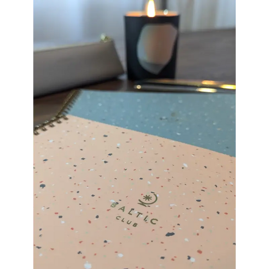 Grand Carnet à Spirales 8,5’’ x 11’’ Terrazzo Pêche - 60% de réduction - Baltic Club - Papeterie