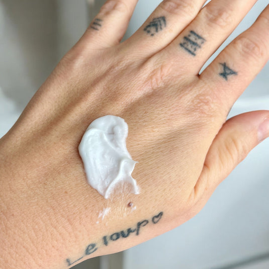 Lotion hydratante VIOLA lavande - La Sultana Savonnerie | Savons et soins naturels faits main | Québec