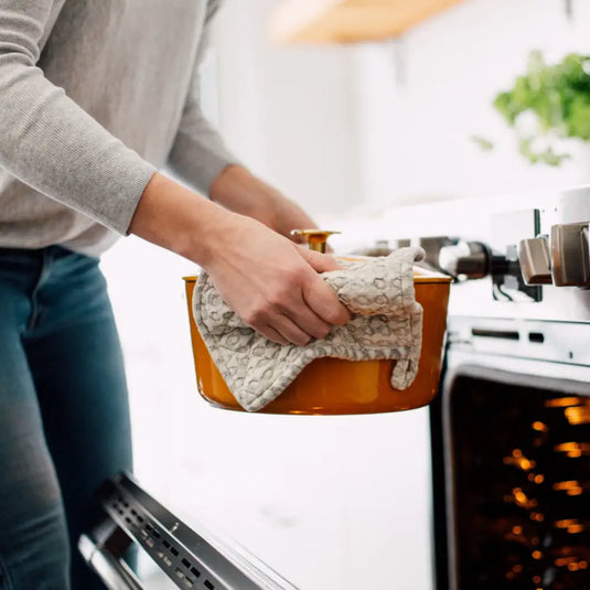 Cocotte en fonte émaillée de 3,3 Litres