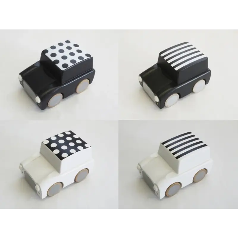 Chargez l&#39;image dans la visionneuse de la galerie, Kuruma car - Voiture à rétrofriction Points noirs - 45% de réduction - Kiko &amp; GG - Jouet
