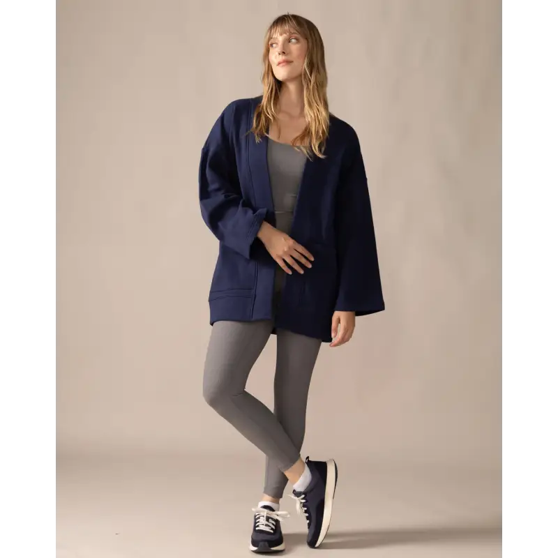 Load image into Gallery viewer, Women wearing the Northwind Cardigan by Rose Boreal - Denim Over / Femme qui porte le Cardigan vent du nord de Rose Boreal - Denim Over
